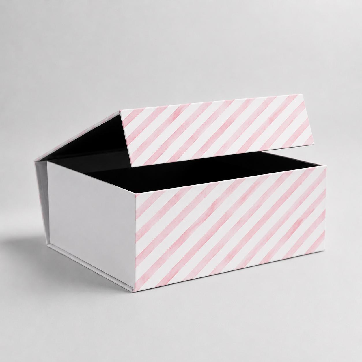 Geschenkbox mit Magnetverschluss